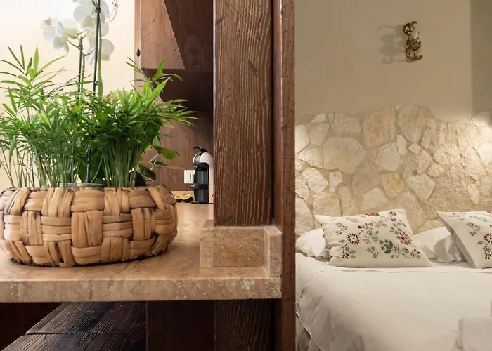 Angolo Dei Priori - Center- *